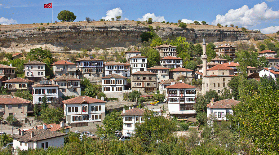 TÜRKİYE’DE GÜNLÜK 100 TL’YE TATİL YAPILABİLECEK YERLER