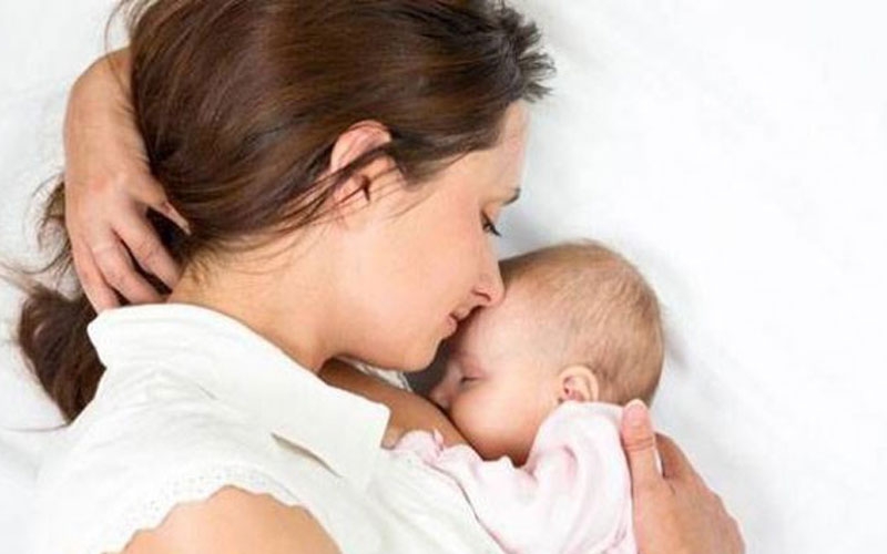 Çocukların ilk aşısı anne sütüdür”