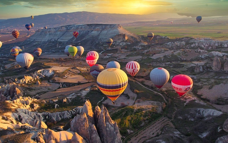  Kapadokya’da balon uçuş rekoru kırıldı