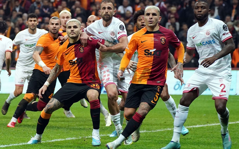 Galatasaray durdurulamıyor üst üste 9. galibiyet
