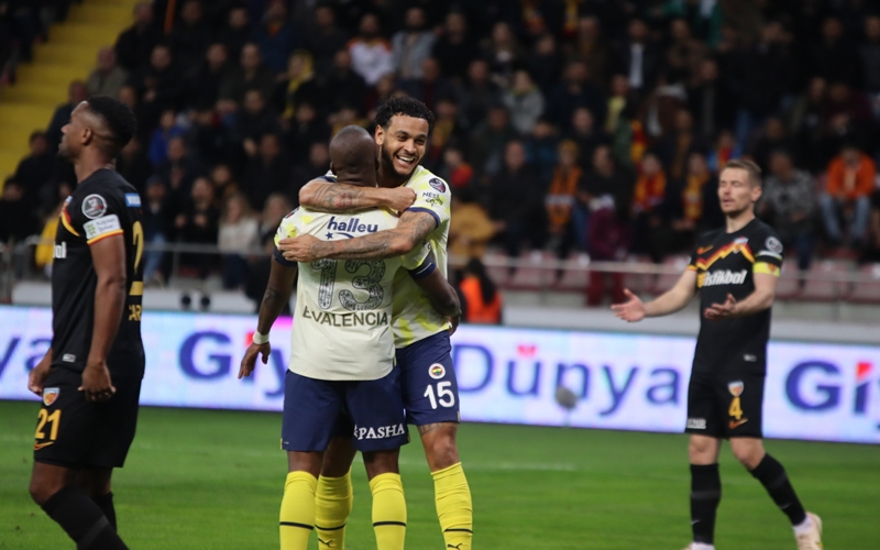 Fenerbahçe, Kayseri'den galibiyetle dönüyor