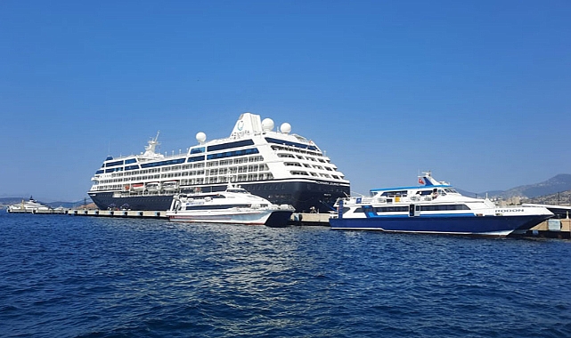 Dev gemi Bodrum’a 388 turist getirdi