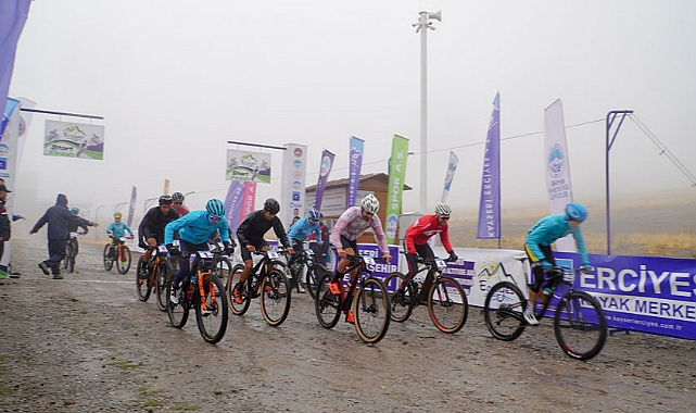 Uluslararası Dağ Bisikleti Yarışları Erciyes’te devam ediyor 