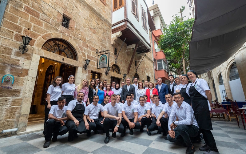 Depremde yıkılan Hatay Gastronomi Evi, Mersin'de açıldı