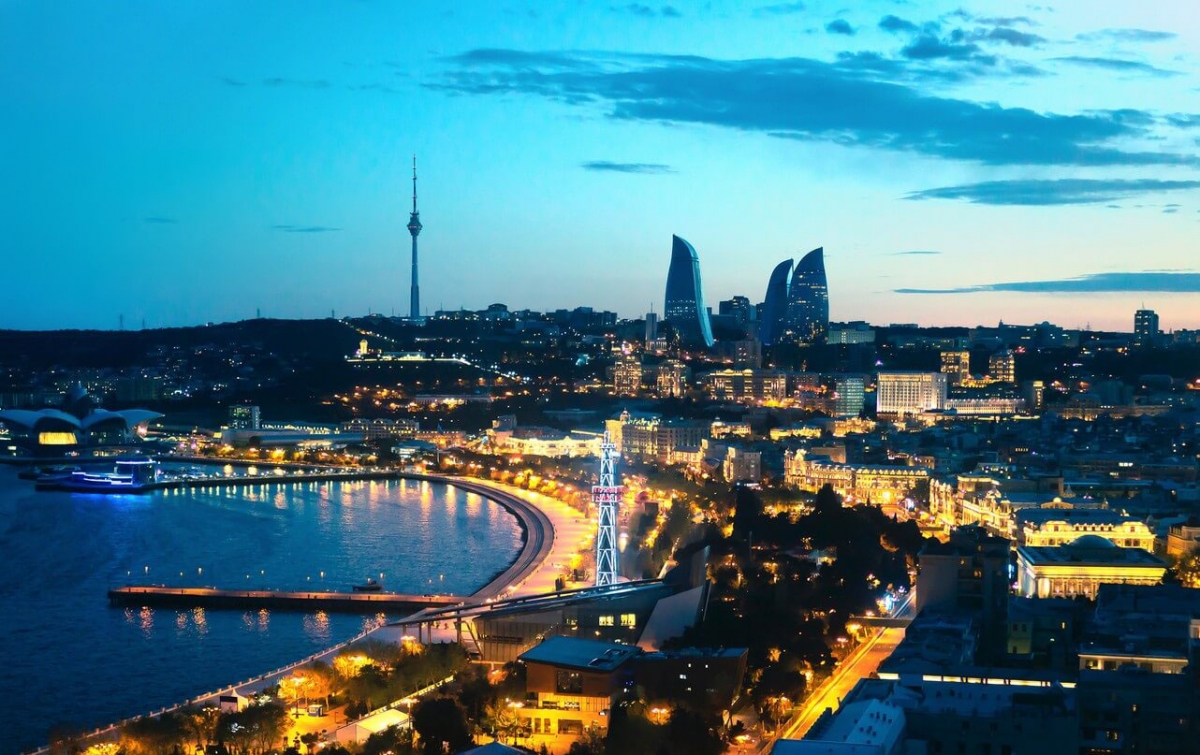 Azerbaycan, İranlılara havaalanında vize vermeyi durduruyor