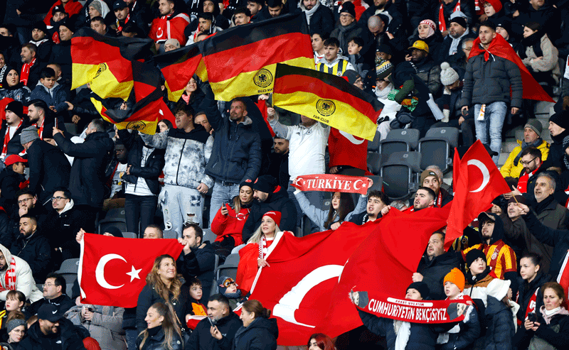 Türkiye, Almanya'yı Berlin'de 3-2 yendi