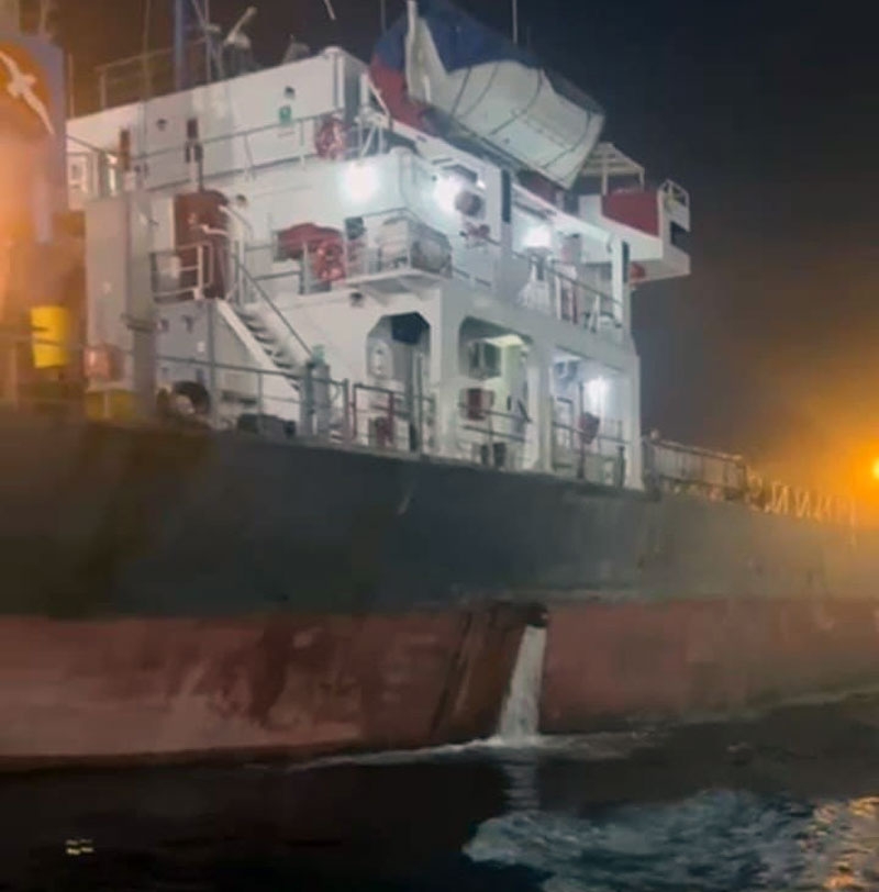 Antalya'da denizi kirleten ticari gemiye 16 milyon TL ceza