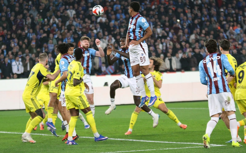 Trabzon'da nefes kesen maç