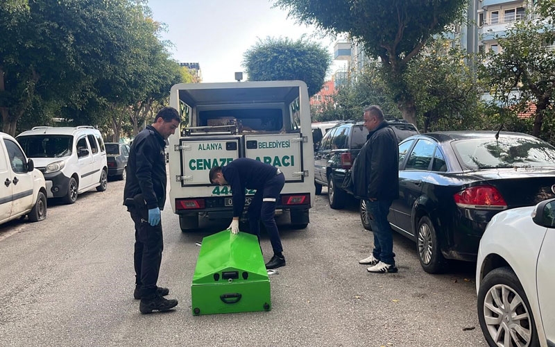 Alanya'da yaşayan Alman evinde ölü bulundu