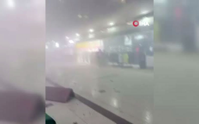 İran saldırılarında Dubai Havalimanı da hasar aldı: 4 kişi yaralandı