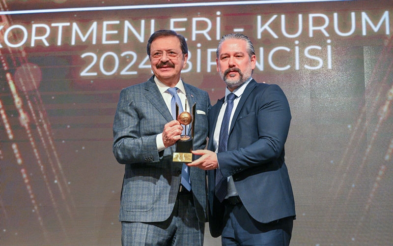 ATSO 144. Kuruluş ve vergi ödülleri törenle verildi