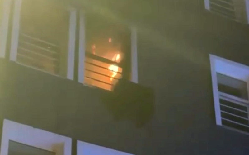 Otel odasında yangın çıktı