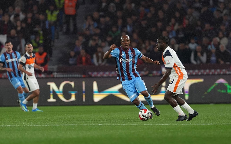 1 puana razı oldular! Fırtına'ya 90+3'te Başakşehir darbesi