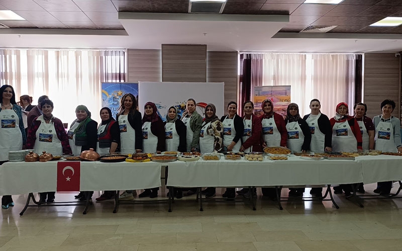 32 çeşit yöresel tatlı yarıştı