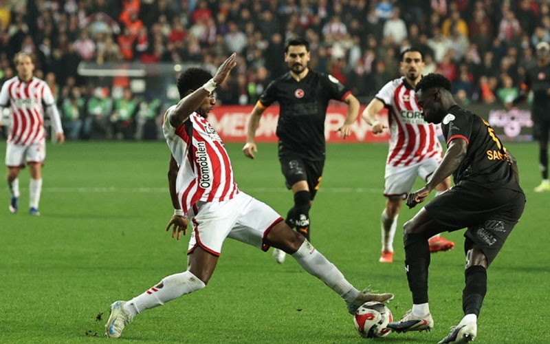 Galatasaray, Samsun'da yıkıldı