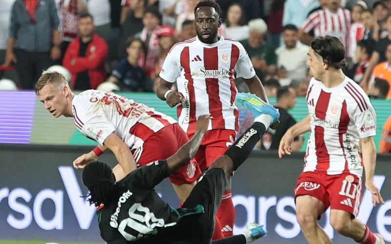 Antalyaspor Süper Lig’e veda etti