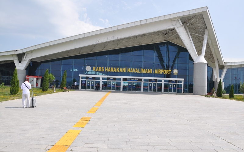 Kars Harakani Havalimanı'nda ilk 6 Ayda 307 bin 797 yolcuya hizmet verildi