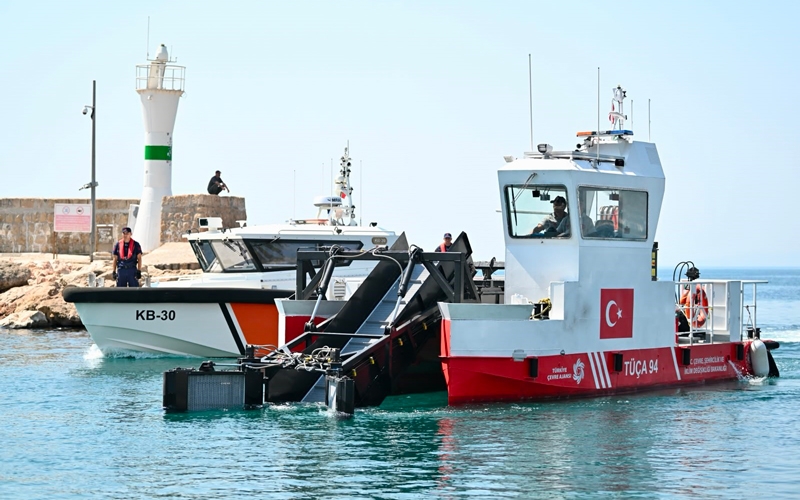 Son 7 yılda Türkiye genelinde denizlerden 325 bin tondan fazla deniz çöpü toplandı
