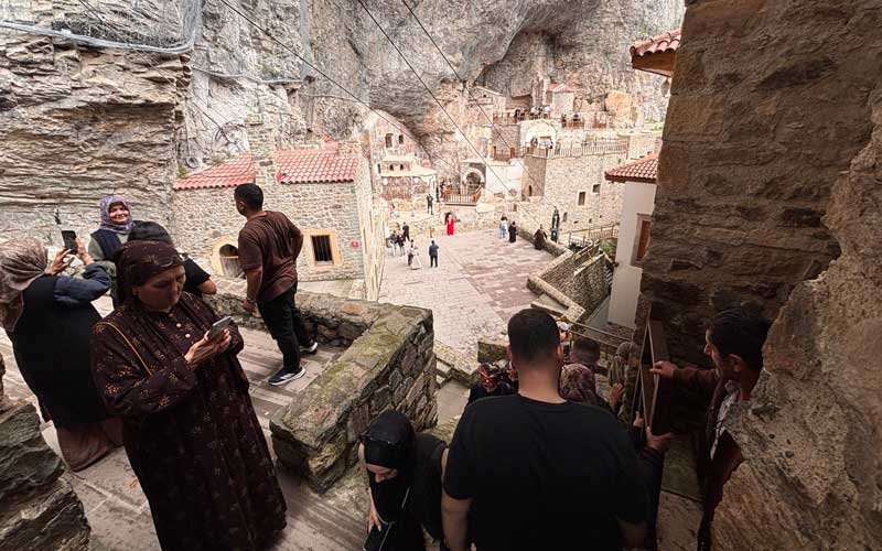 Sümela Manastırı'nı 8,5 ayda 520 bin kişi ziyaret etti