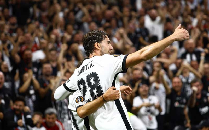 Beşiktaş, Marsilya'yı gole boğdu