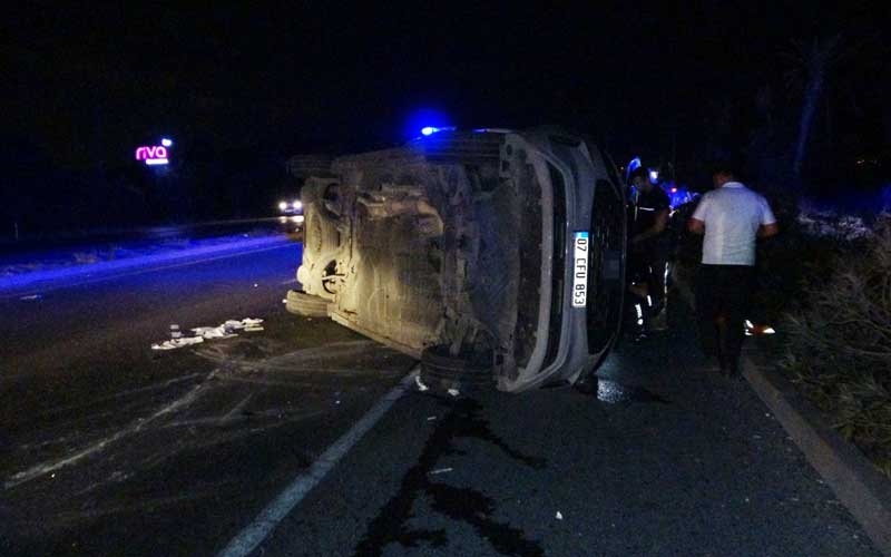 Kırmızı ışık ihlali kazaya neden oldu: 2'si turist 3 yaralı