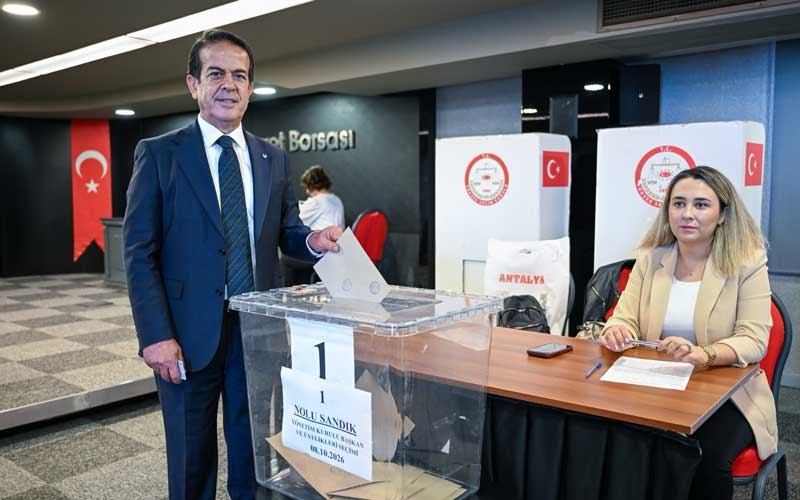 ANTALYA BORSA’DA ALİ ÇANDIR GÜVEN TAZELEDİ