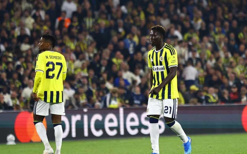 Fenerbahçe Slavia Prag ile berabere kaldı