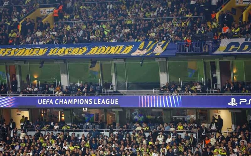 Fenerbahçe taraftarındaki şampiyonluk beklentisi ’kronik strese’ dönüştü