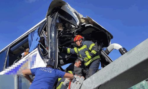 Tur otobüsü kazasında ölü sayısı 3'e yükseldi