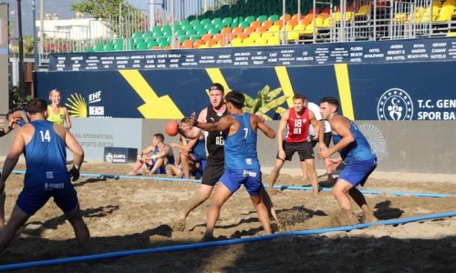 EHF Avrupa Plaj Hentbolu Şampiyonası Alanya'da devam ediyor