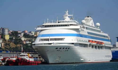 Rus turisti taşıyan kruvaziyerin Türkiye’deki 4. adresi Samsun oldu