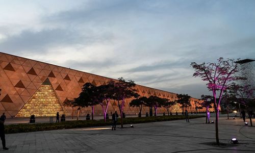 Dünyanın en büyük müzesi, kapılarını ziyaretçilere açmaya hazırlanıyor