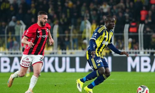 Fenerbahçe 3 puanı 3 golle aldı