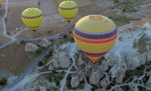 Kapadokya'da balon turizminden 750 bin turist yararlandı
