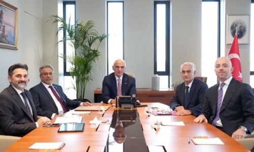 Bakan Ersoy ile THY yönetimi turizm için toplandı