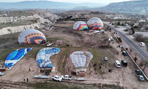 Kapadokya’da sıcak hava balon turlarına rüzgar engeli