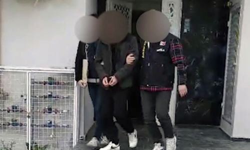 Yabancı turistlerin kredi kartlarını kötü amaçlı kullanan 4 şüpheli yakalandı