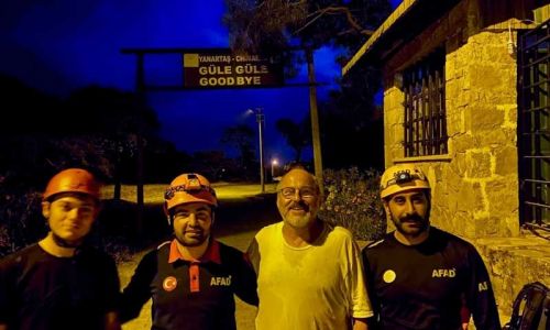 Yürüyüş sırasında yolunu kaybeden turisti AFAD kurtardı