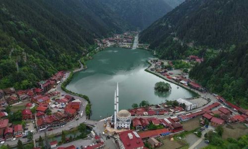 Uzungöl'de sezon hareketlendi, oteller dolmaya başladı