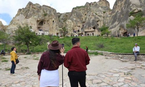 Kapadokya'nın rengi değişti