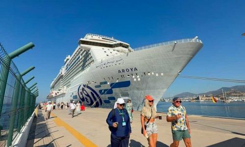 Dev kruvaziyer gemisi yeniden Bodrum’a geldi