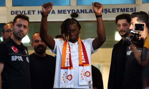 Galatasaray'ın yeni transferi Lesley Ugochukwu, İstanbul'a geldi