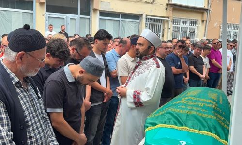 Alanya'daki otel yangınında ölen stajyer öğrenci Kütahya'da son yolculuğuna uğurlandı