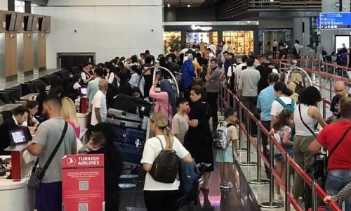 İstanbul Havalimanı, Türkiye ve Avrupa'da tüm zamanların en yüksek günlük yolcu sayısına ulaştı