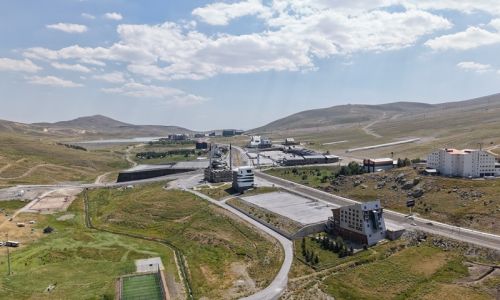 Erciyes'te dört mevsim turizm hamlesi
