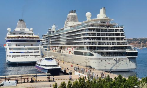 Bodrum'a iki gemi ile 1144 turist geldi