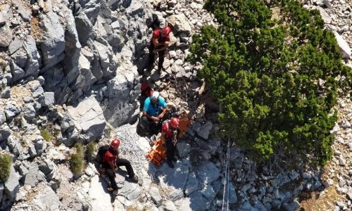 Ölüdeniz’de paraşüt kazası: Biri turist, 2 kişi öldü