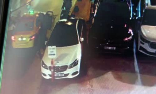 Karaköy’de turiste gasp ve bıçaklı saldırı iddiası: Olay anının görüntüleri ortaya çıktı