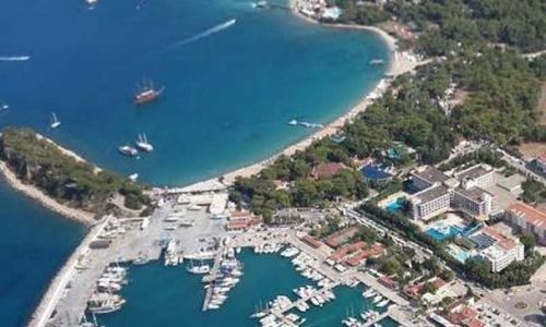 Kemer'de turizm tesisi icradan satışta çıkarıldı