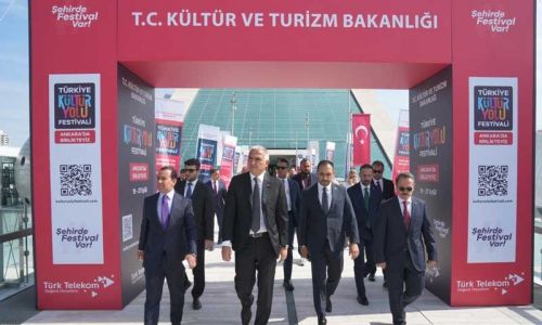 Bakan Ersoy başkentte startı verdi
